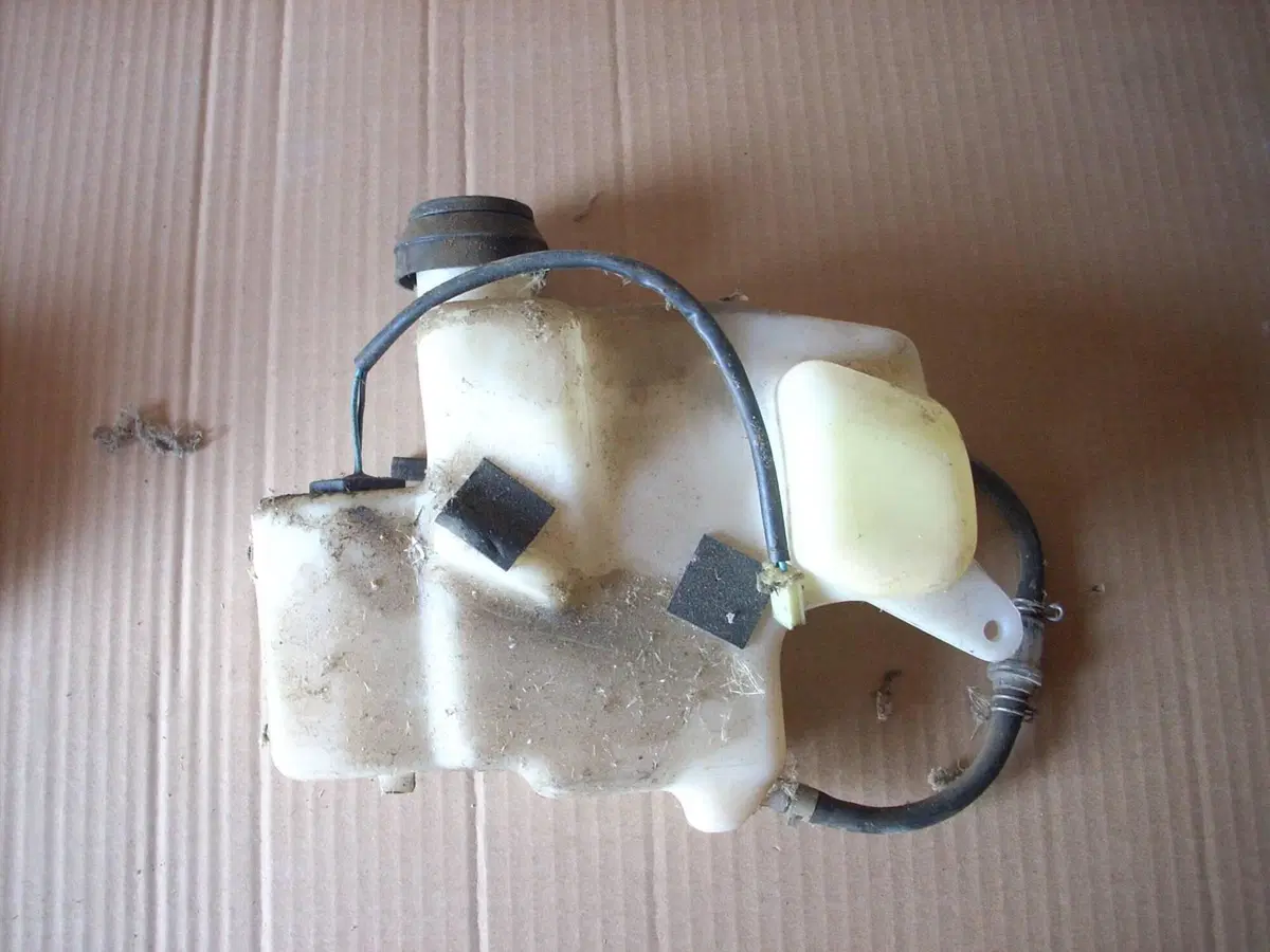 Ricambi Usati Originali e Componenti Suzuki Katana (14)