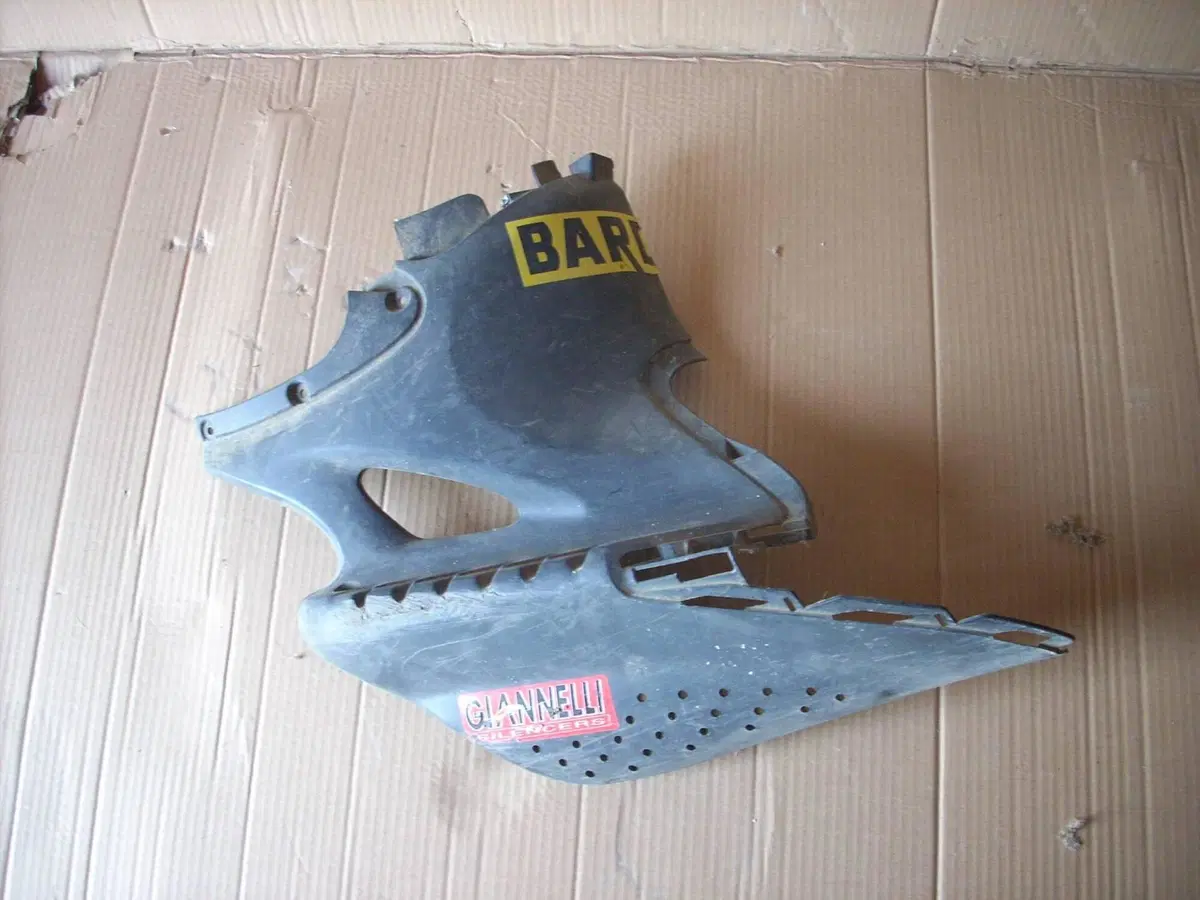 Ricambi Usati Originali e Componenti Suzuki Katana (17)