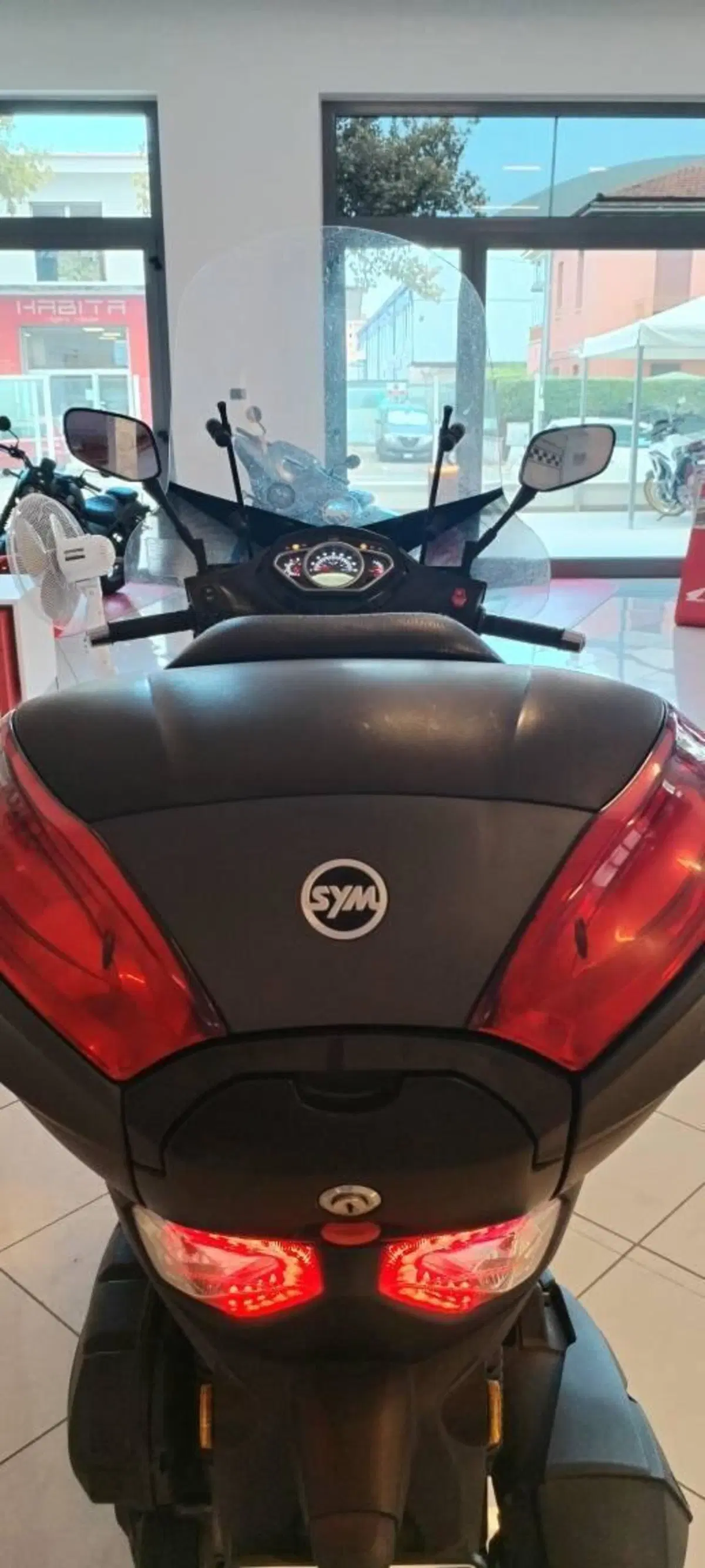 Sym HD 300 (2021 - 25) (9)