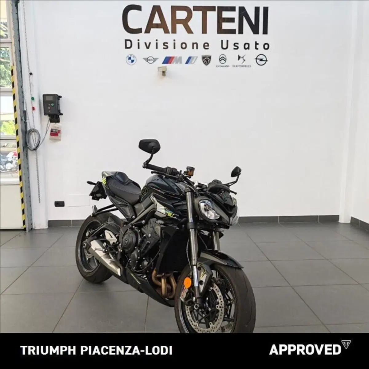 Triumph Street Triple 765 RS (2023 - 26) (3)