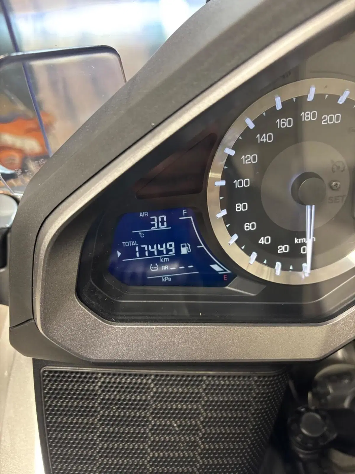 Honda GL 1800 Gold Wing Tour DCT & Airbag (2022 - 24) (5)