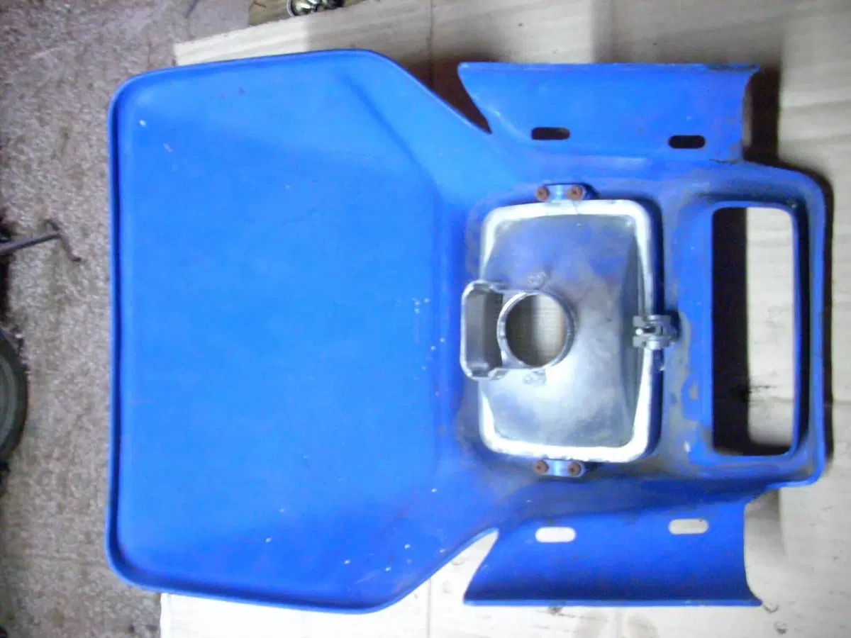 Mascherina Portafaro Faro Anteriore UFO Plast Expl (2)