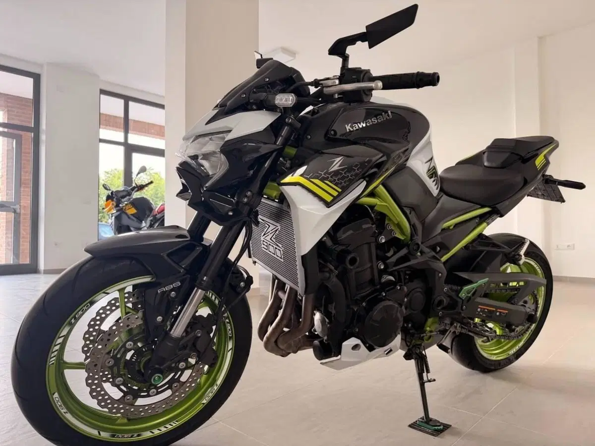 Kawasaki Z 900 (2021 - 24) (4)
