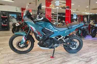 Kawasaki KLE 500 SE (2026) usata