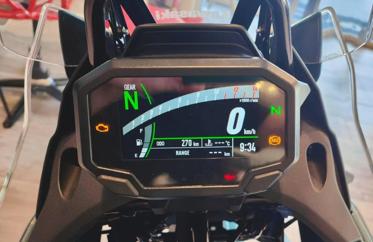 Kawasaki KLE 500 SE (2026) (8)