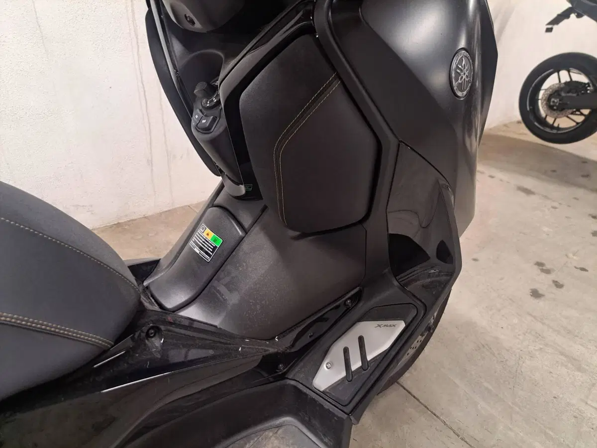 Yamaha X-Max 300 Tech Max (2021 - 24) (5)