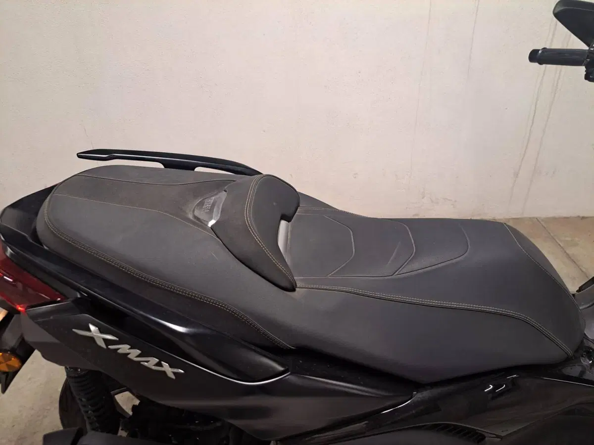 Yamaha X-Max 300 Tech Max (2021 - 24) (6)