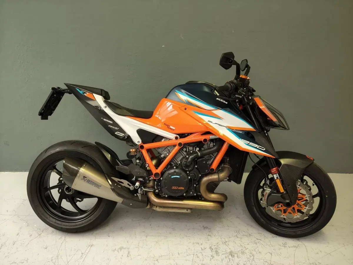 KTM 1290 Super Duke RR (2021)