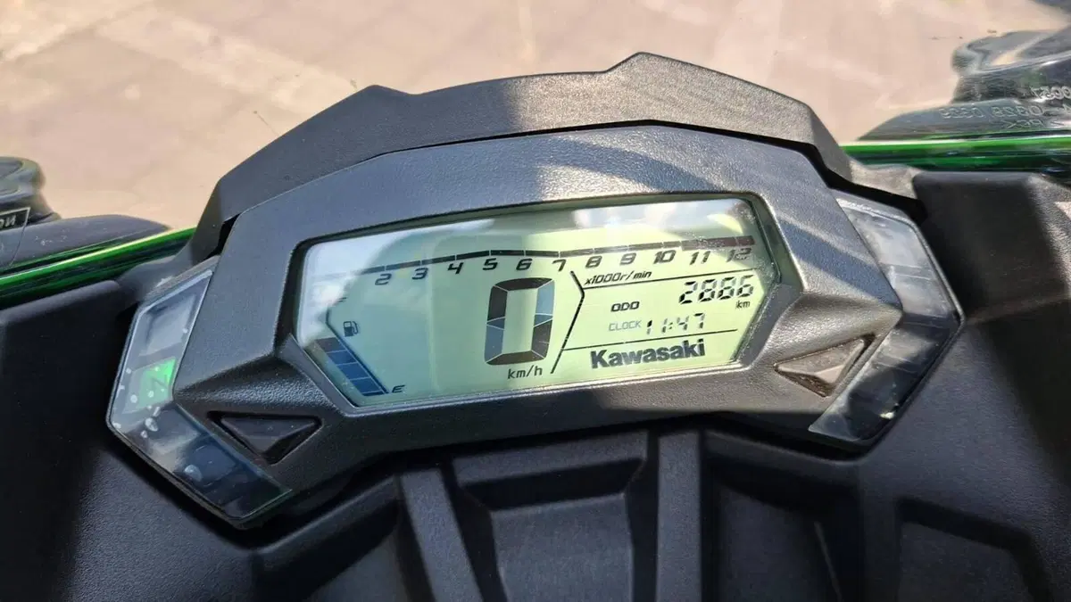Kawasaki Ninja 125 (2021 - 24) (7)