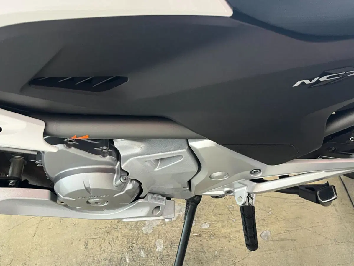 Honda NC700X DCT ABS (2011 - 13) (9)