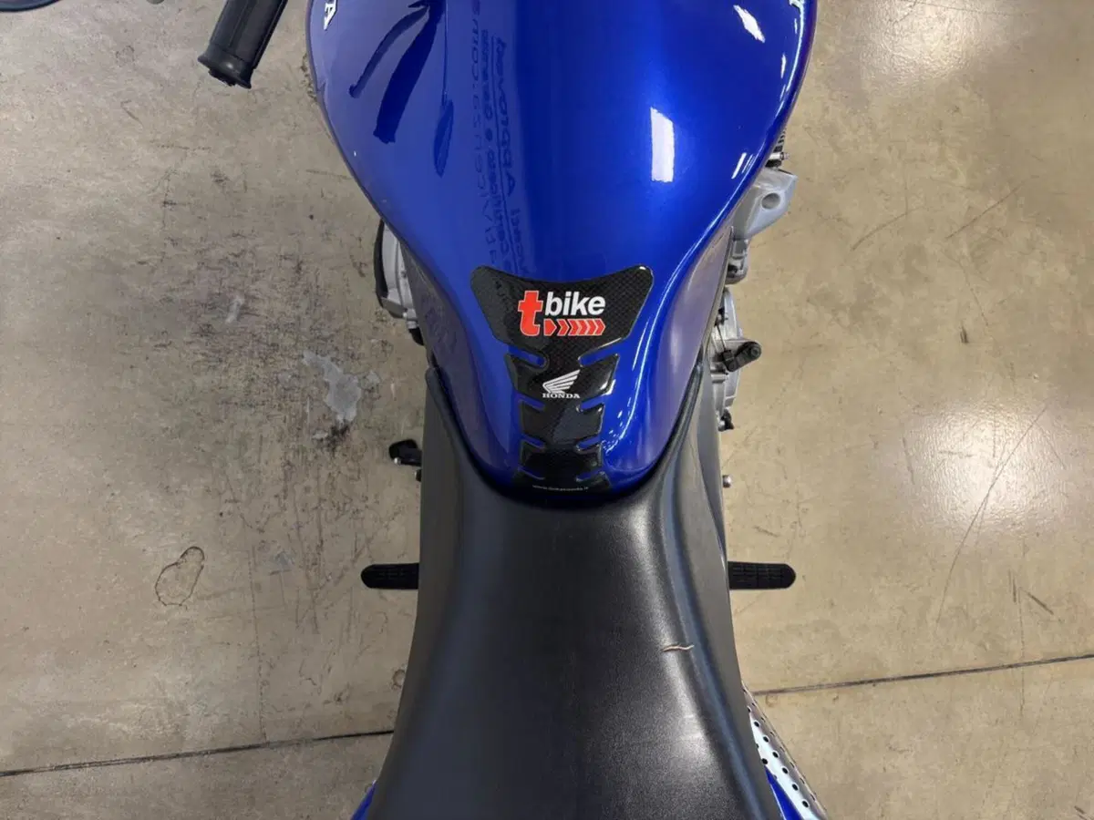Honda Hornet 600 (2000 - 02) (9)