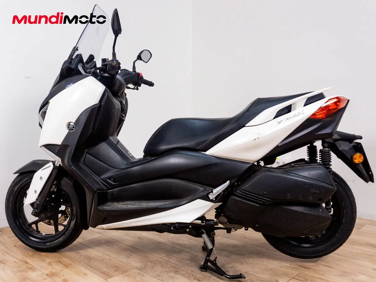 Yamaha X-Max 300 ABS (2017 - 20) (6)