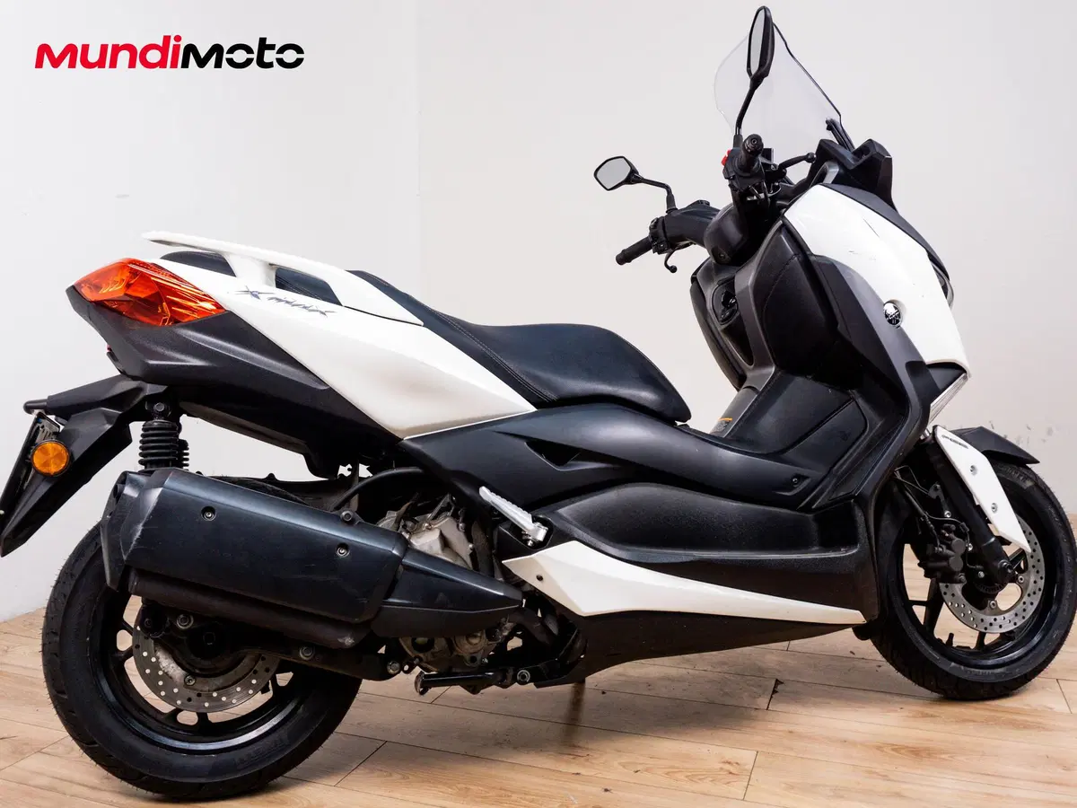 Yamaha X-Max 300 ABS (2017 - 20) (3)