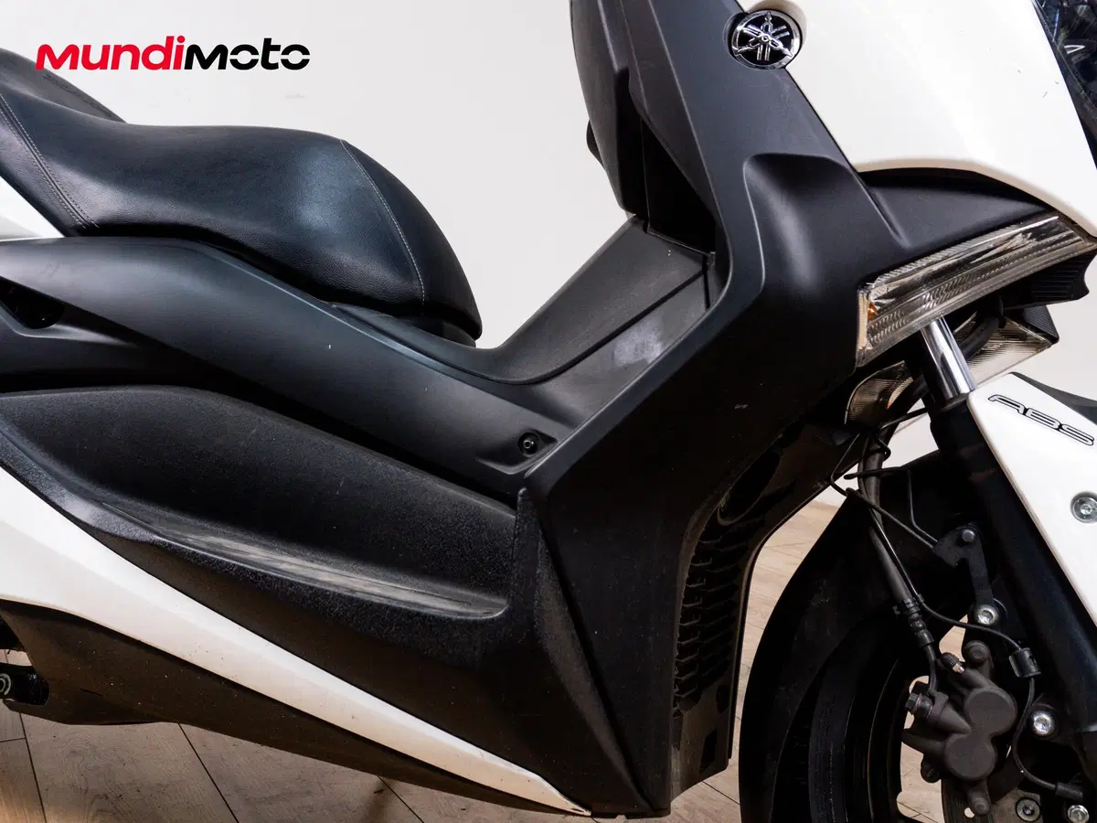 Yamaha X-Max 300 ABS (2017 - 20) (4)
