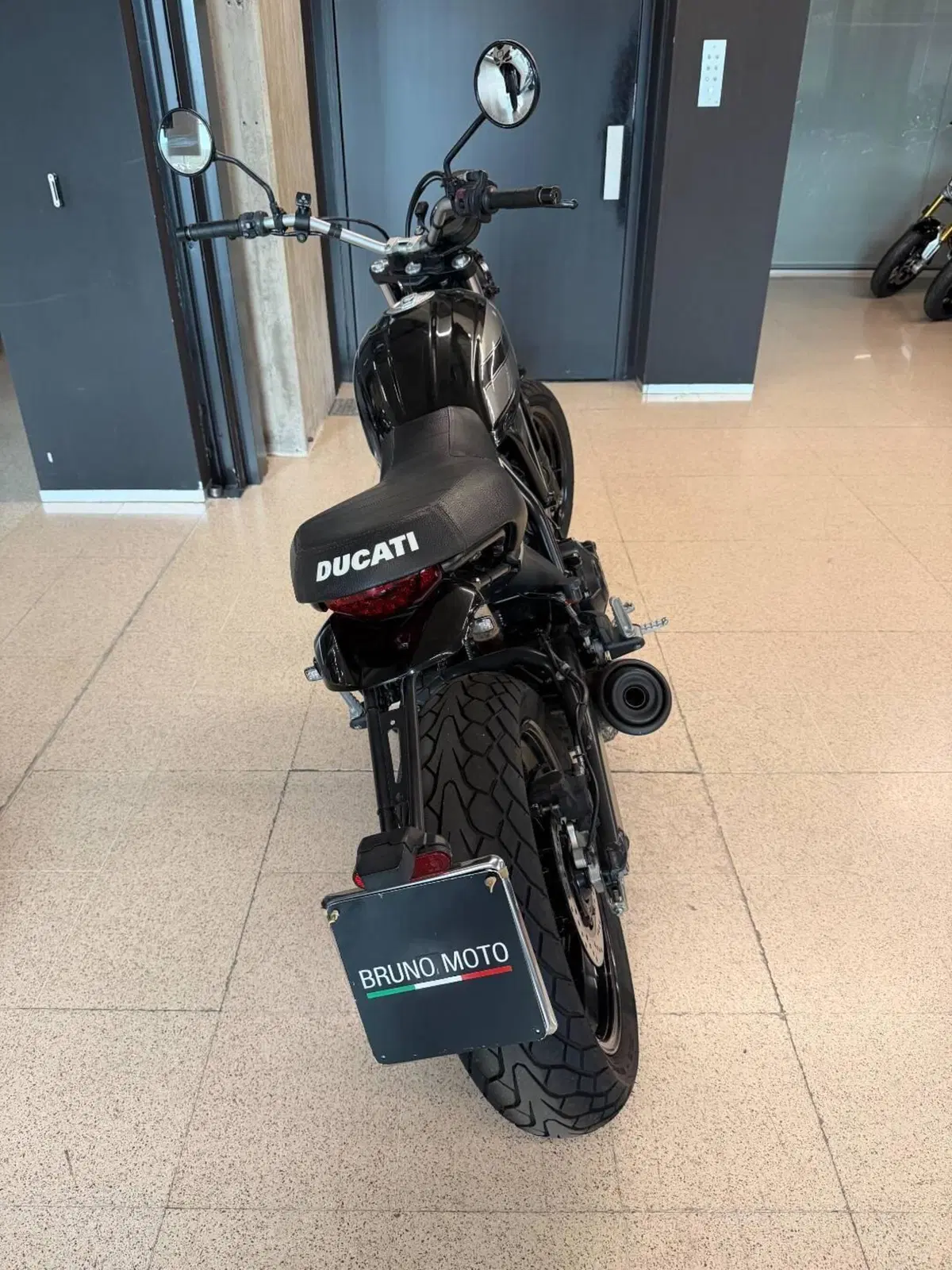 Ducati Scrambler 400 Sixty 2 (2016 - 21) (4)