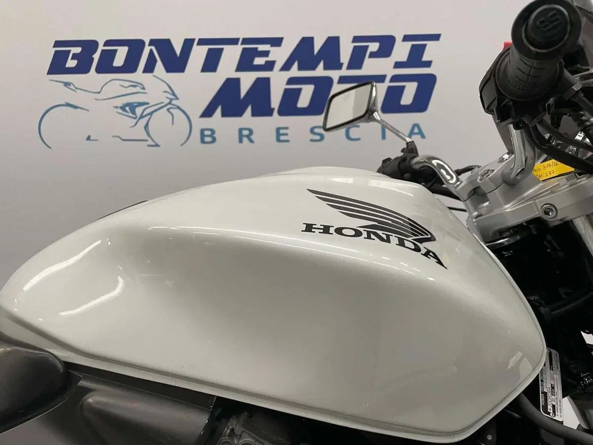 Honda Hornet 600 (2003 - 04) (10)