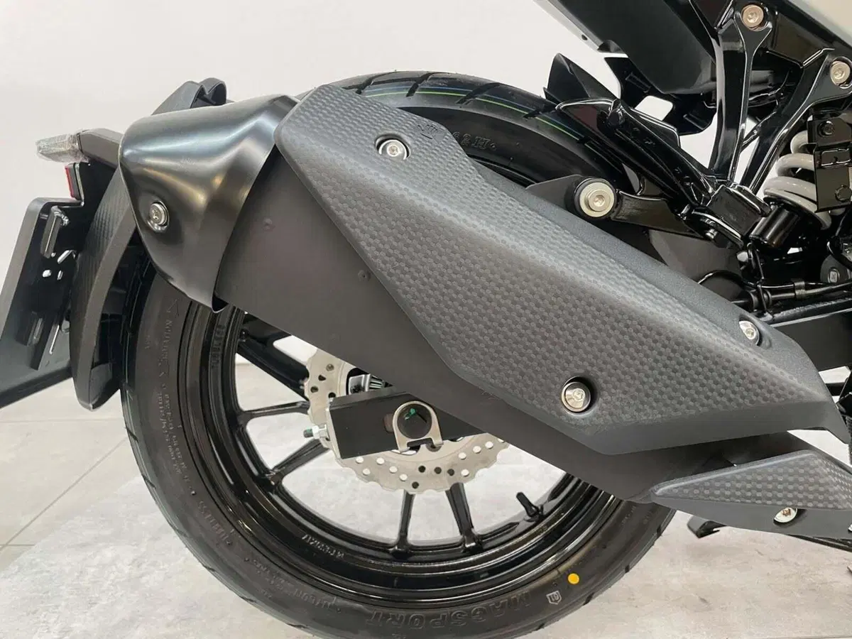 Sym NH 125 Xcion (2021 - 25) (17)