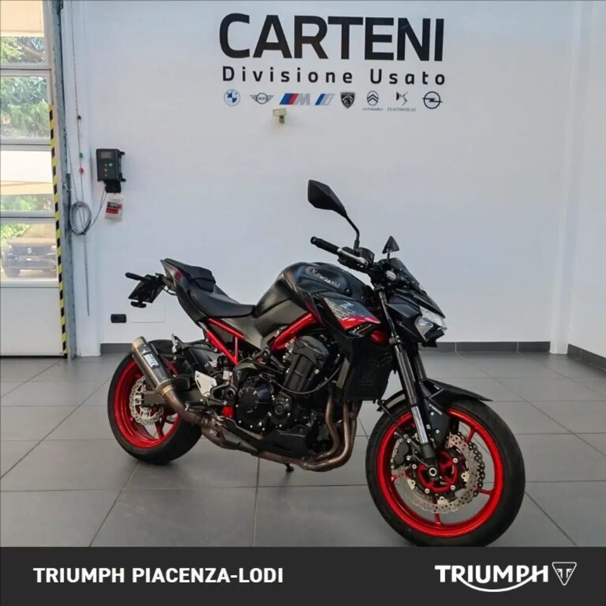 Kawasaki Z 900 (2021 - 24) (2)