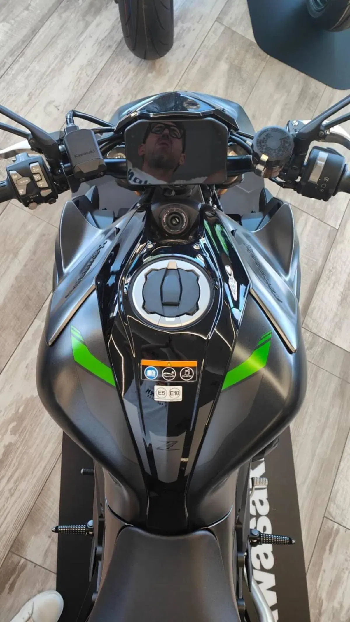 Kawasaki Z 1100 SE (2026) (3)