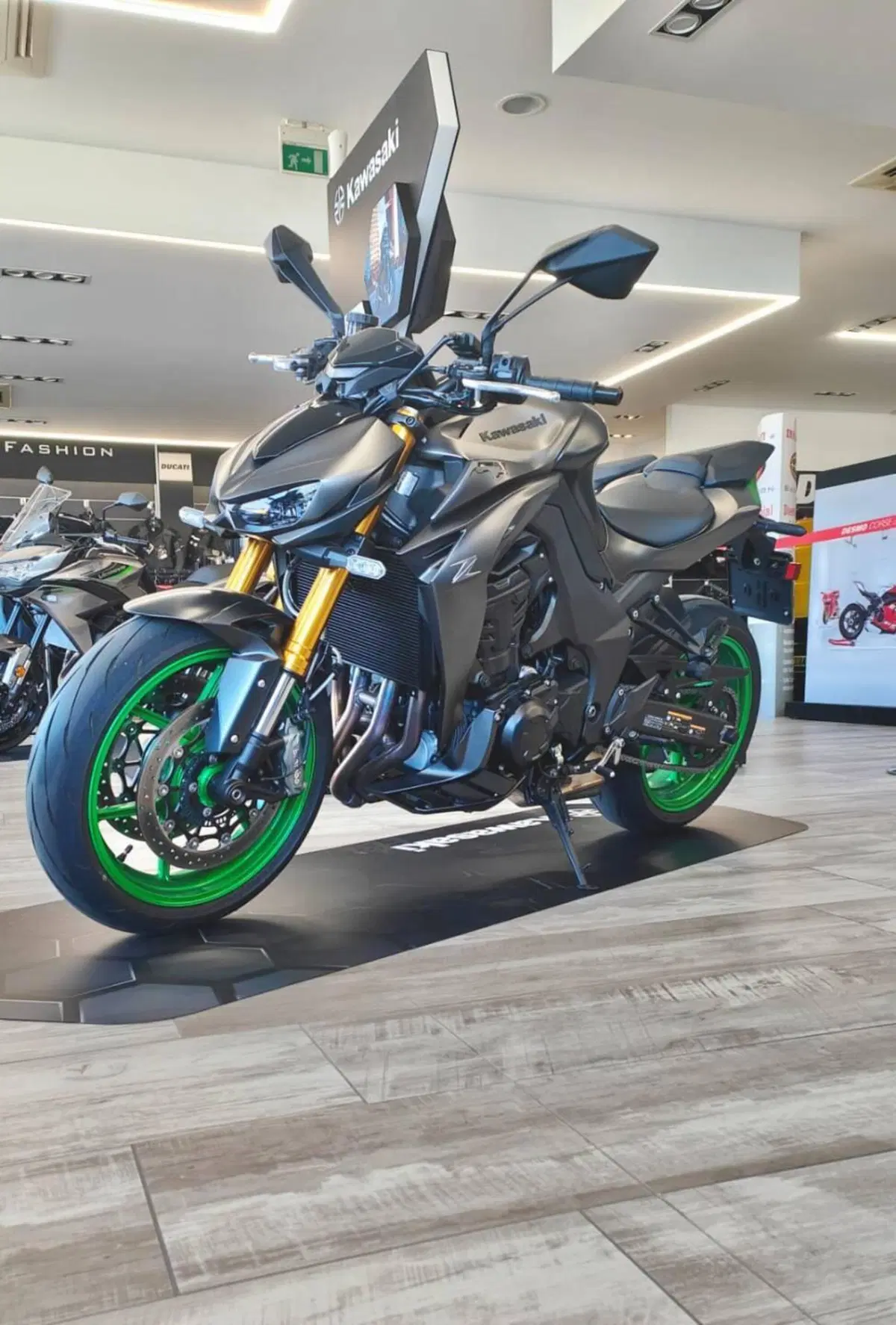Kawasaki Z 1100 SE (2026) (6)