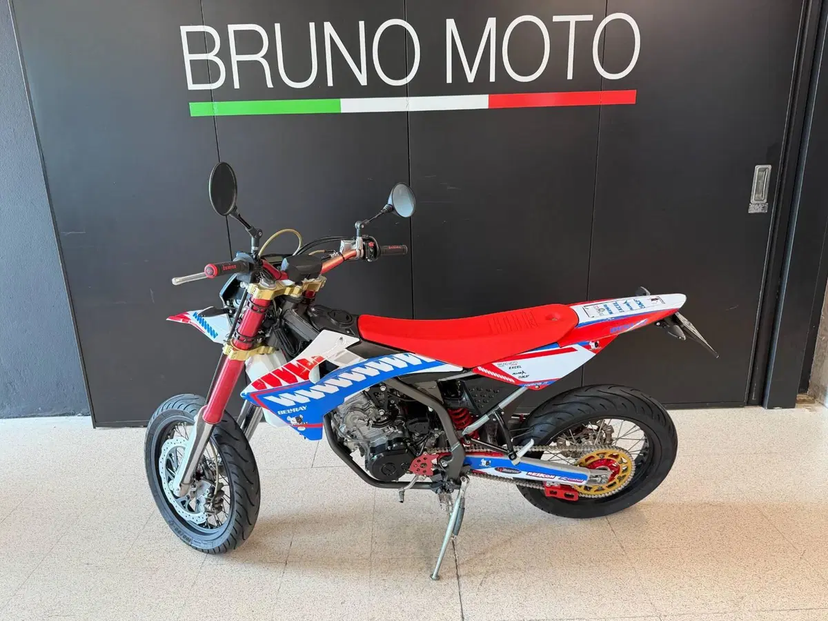 Fantic Motor XMF 125 Motard Competition 4t (2021 - 22) (2)