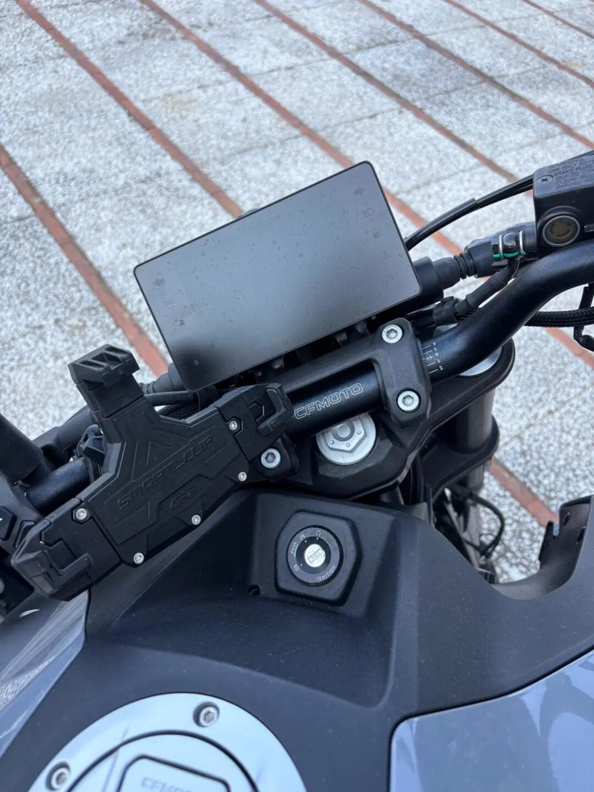 CFMOTO 300NK (2021 - 26) (5)