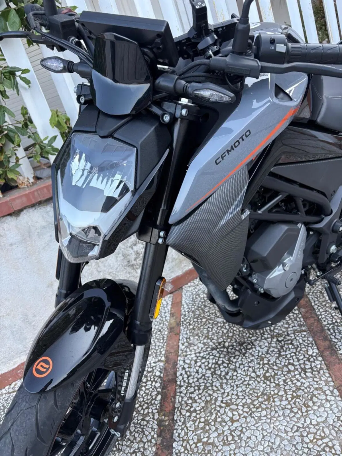 CFMOTO 300NK (2021 - 26) (7)