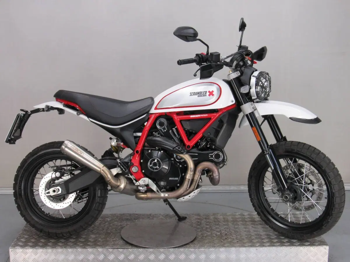 Ducati Scrambler 800 Desert Sled (2017 - 20) (2)