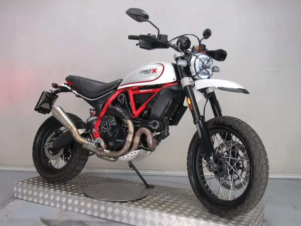 Ducati Scrambler 800 Desert Sled (2017 - 20) (9)
