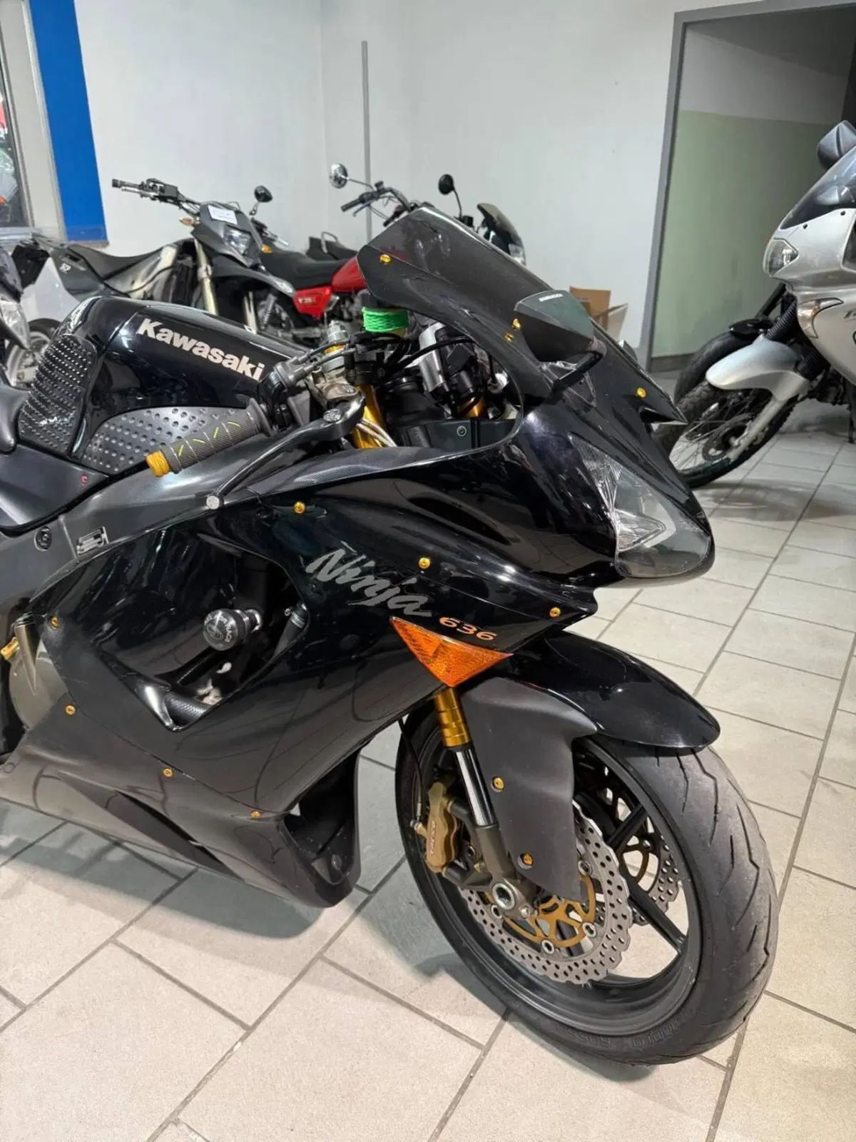 Kawasaki Ninja 600 ZX-6R (2007 - 08) (2)