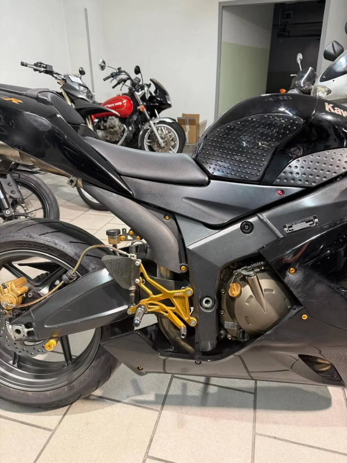 Kawasaki Ninja 600 ZX-6R (2007 - 08) (4)