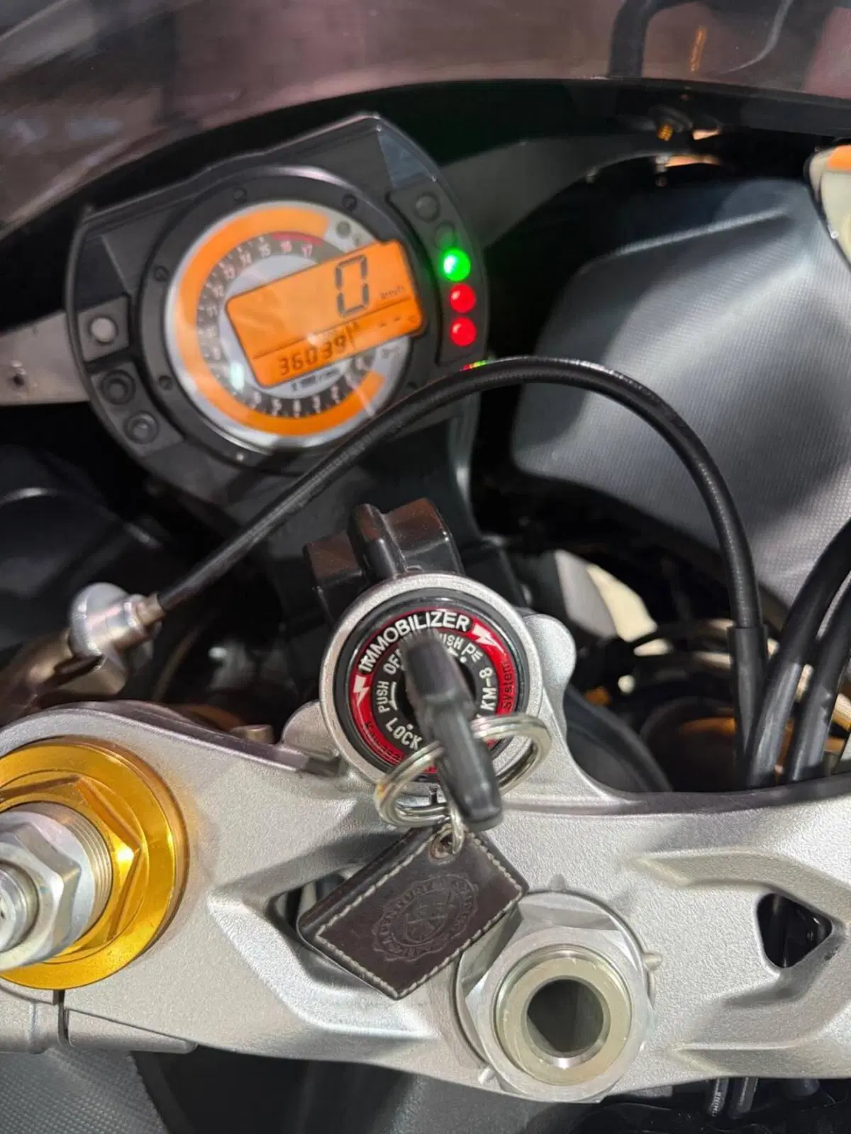 Kawasaki Ninja 600 ZX-6R (2007 - 08) (6)
