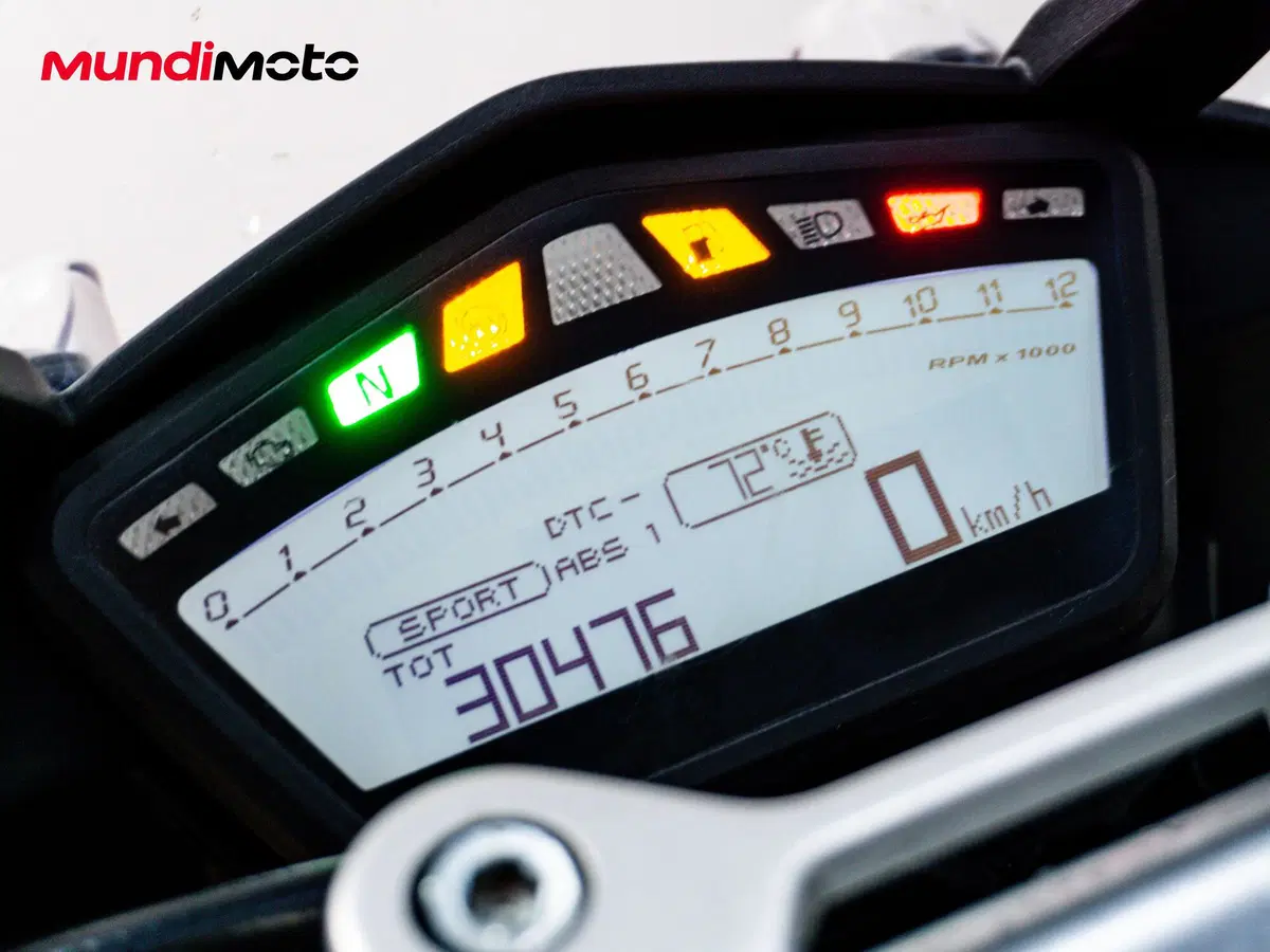 Ducati Hyperstrada 821 (2013 - 15) (12)