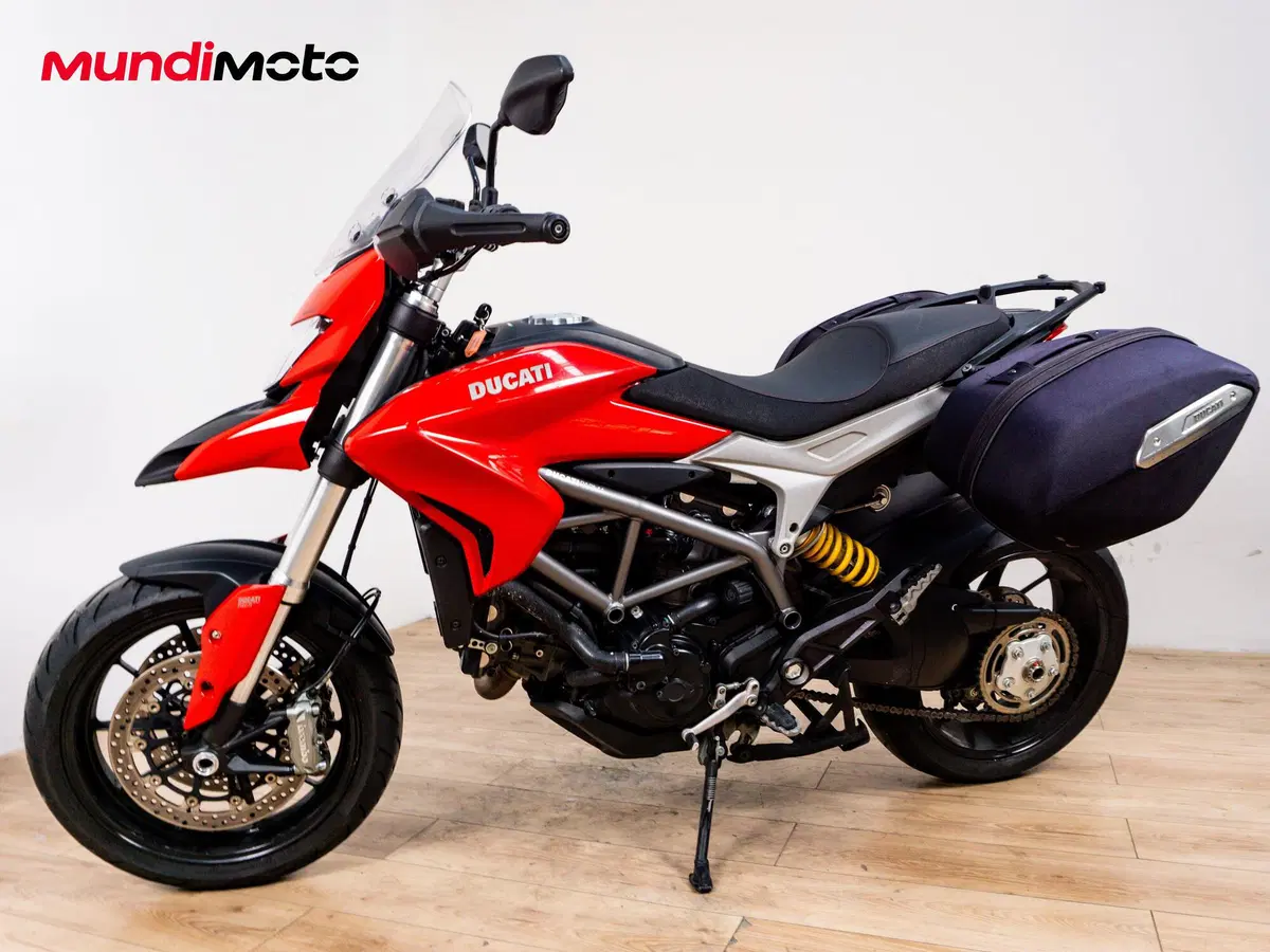 Ducati Hyperstrada 821 (2013 - 15) (8)