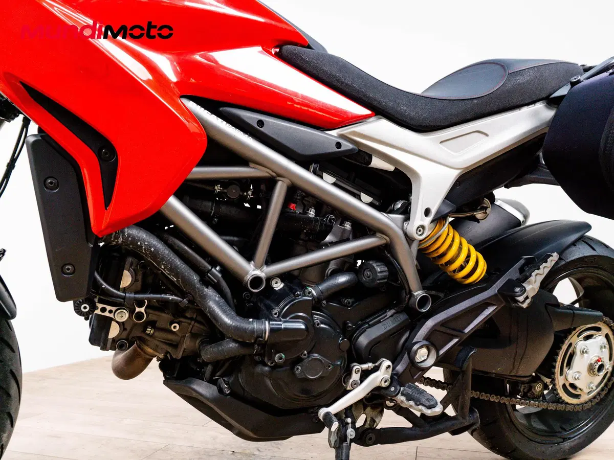 Ducati Hyperstrada 821 (2013 - 15) (9)