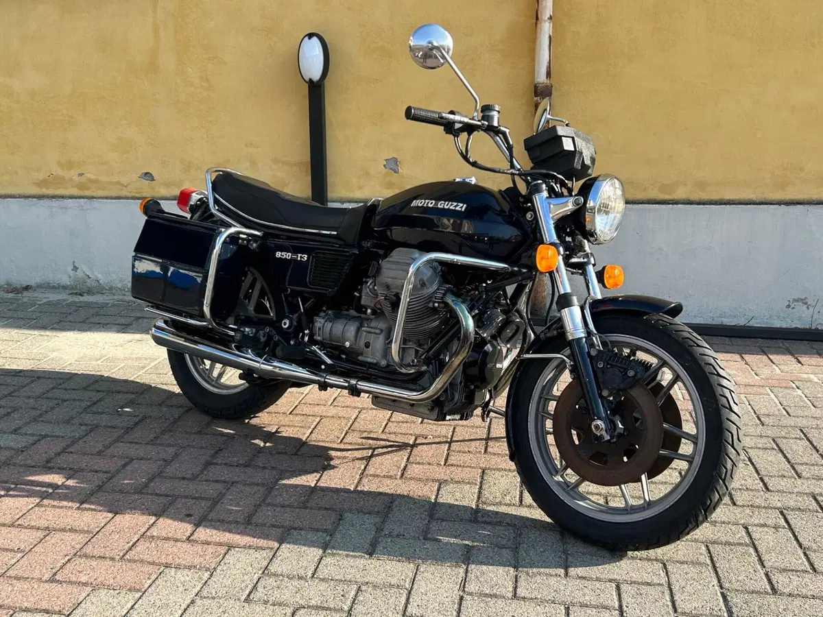 Moto Guzzi T3 850 - T (1975 - 84) (3)
