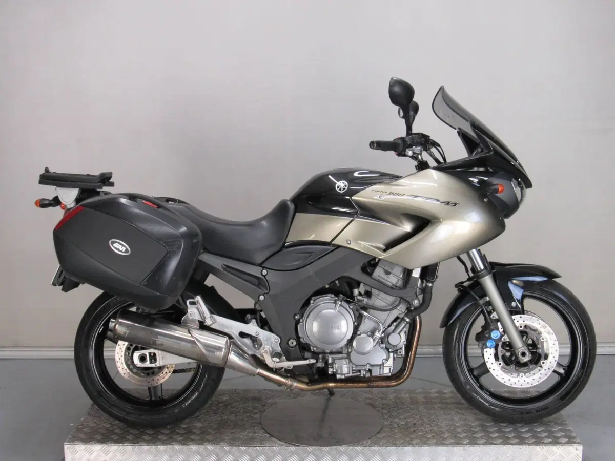 Yamaha TDM 900 (2002 - 14) (2)