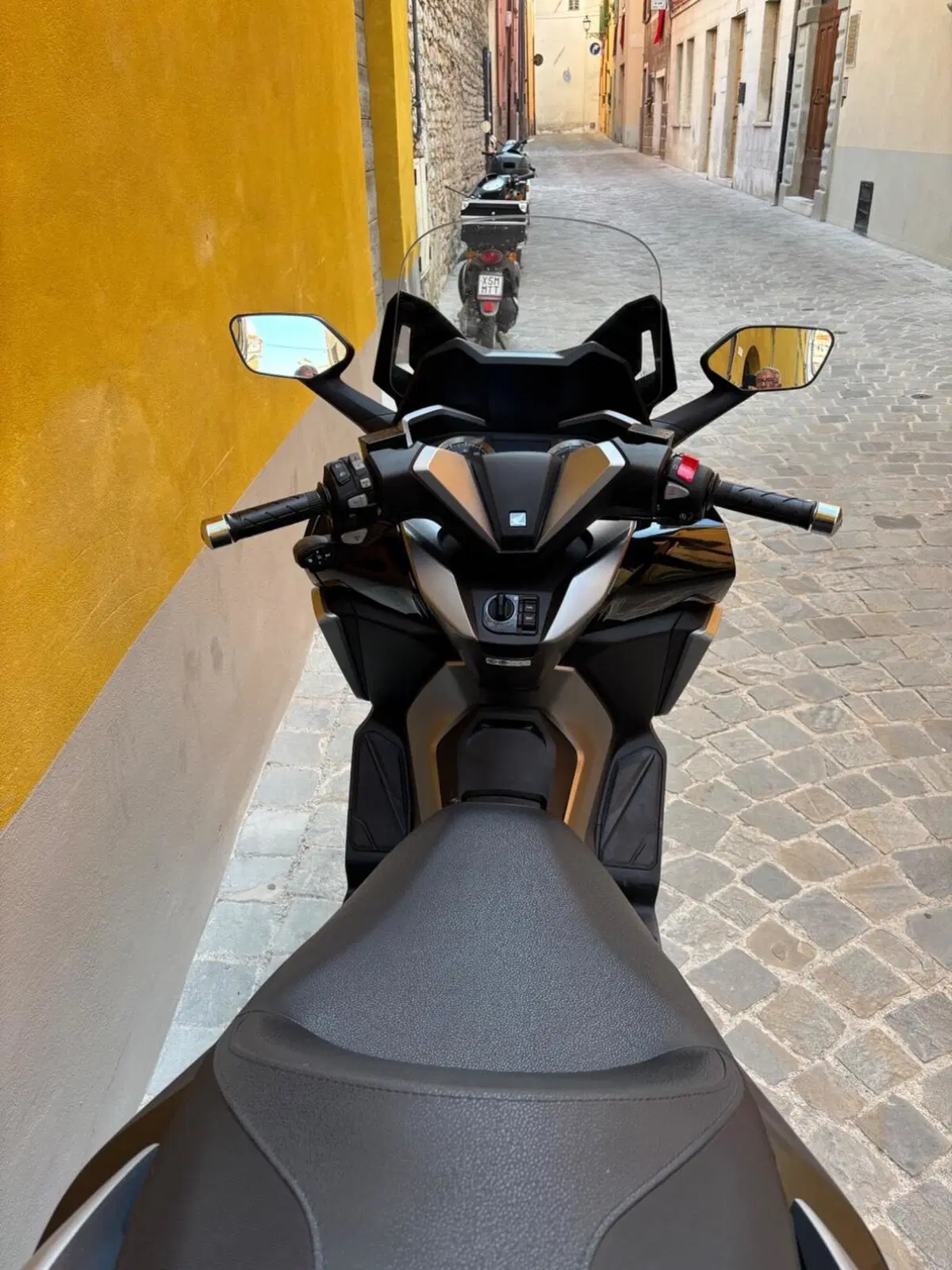 Honda Forza 350 Deluxe (2022 - 24) (3)