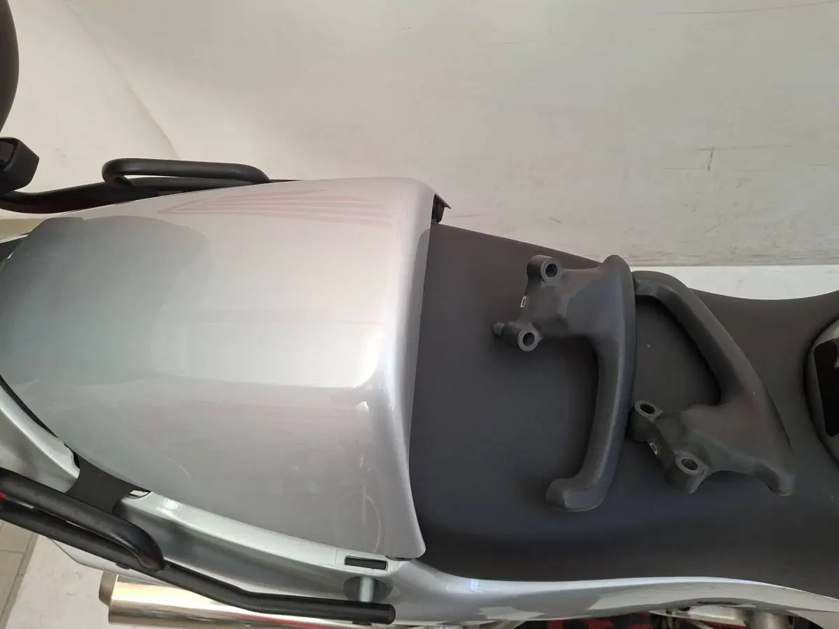 Honda VFR 800 (1998 - 01) (4)