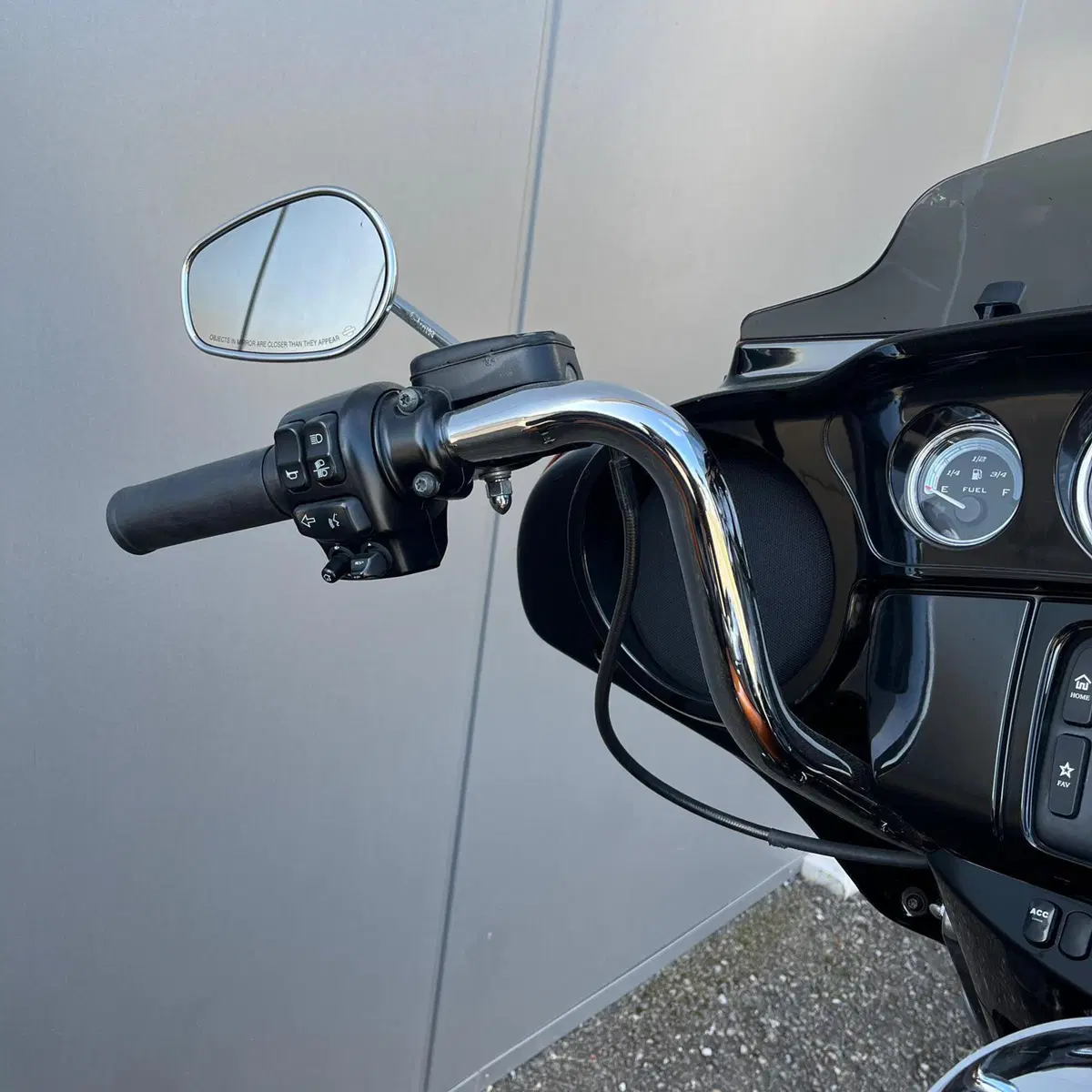 Harley-Davidson 1690 Electra Glide Ultra Limited (2014 - 15) - FLHTK (9)