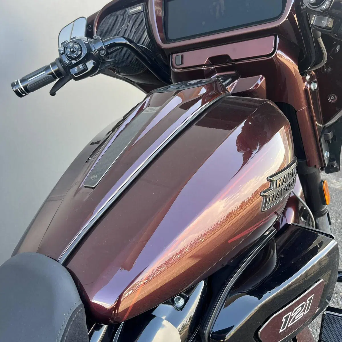 Harley-Davidson CVO Street Glide (2024) (9)
