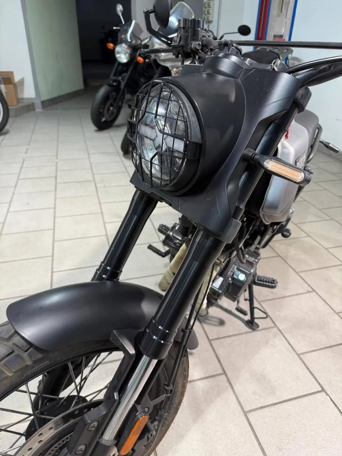 Brixton Motorcycles Glanville 250 X (2018 - 19) (9)