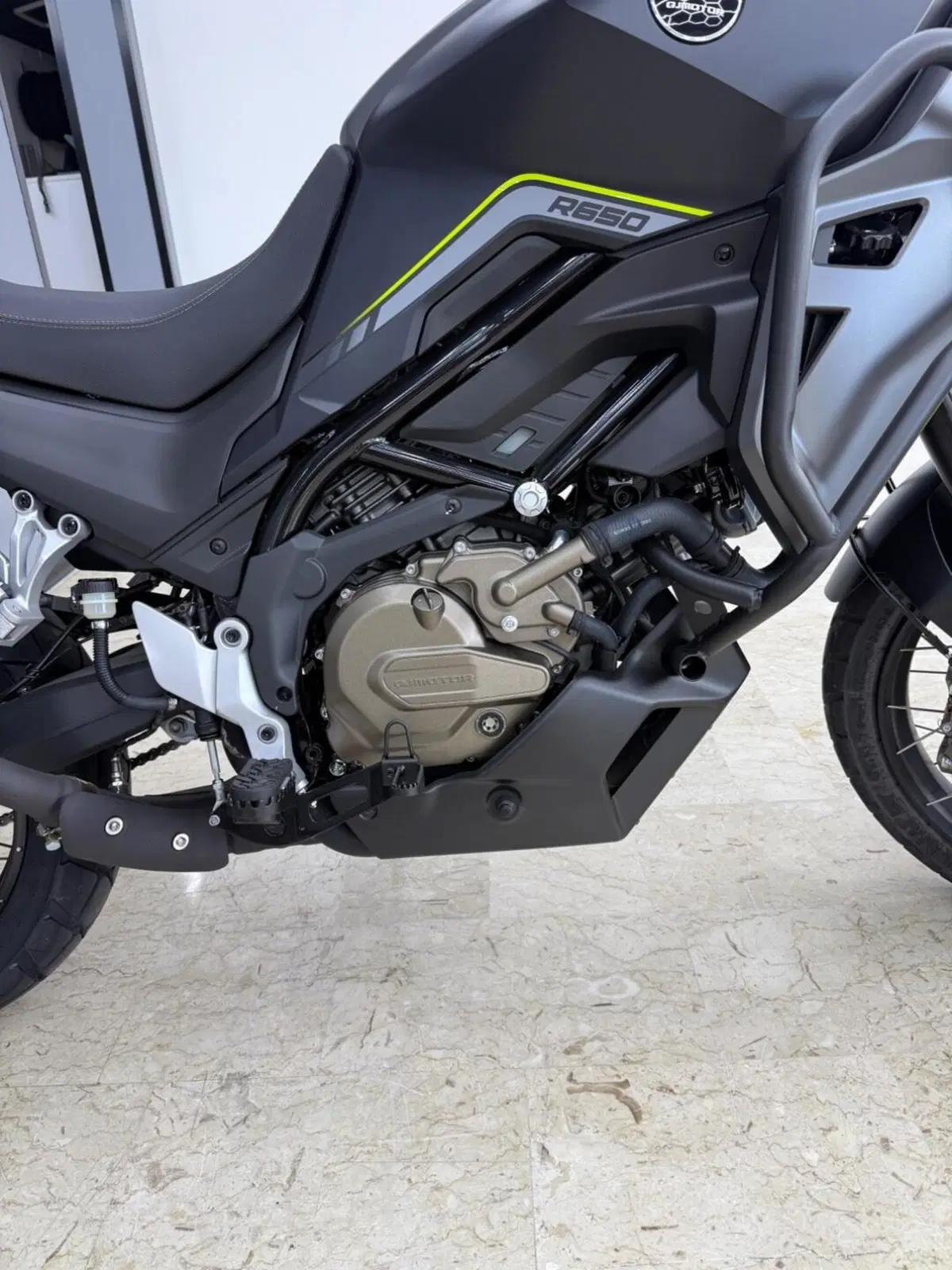 QJ Motor SVT 650 X (2025 - 26) (6)