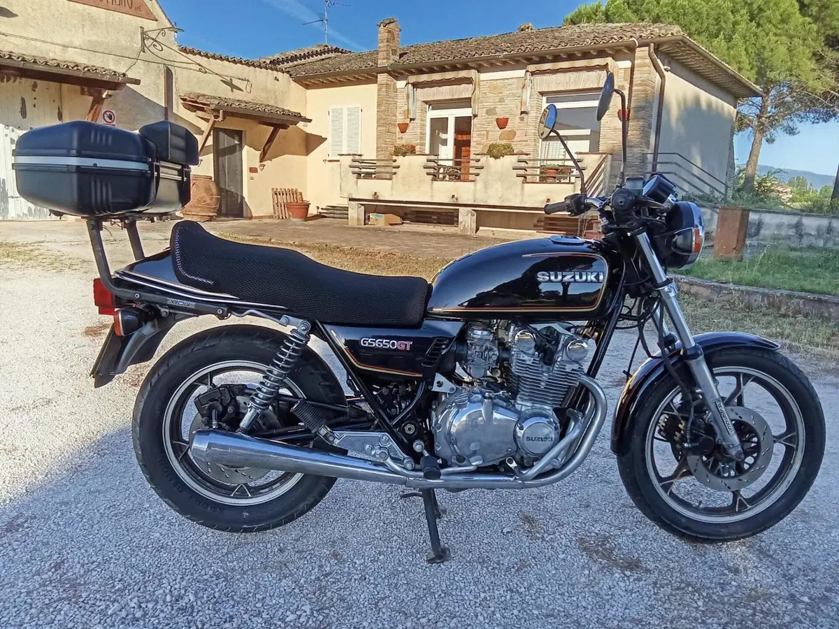 Suzuki GS 650 GT (2)