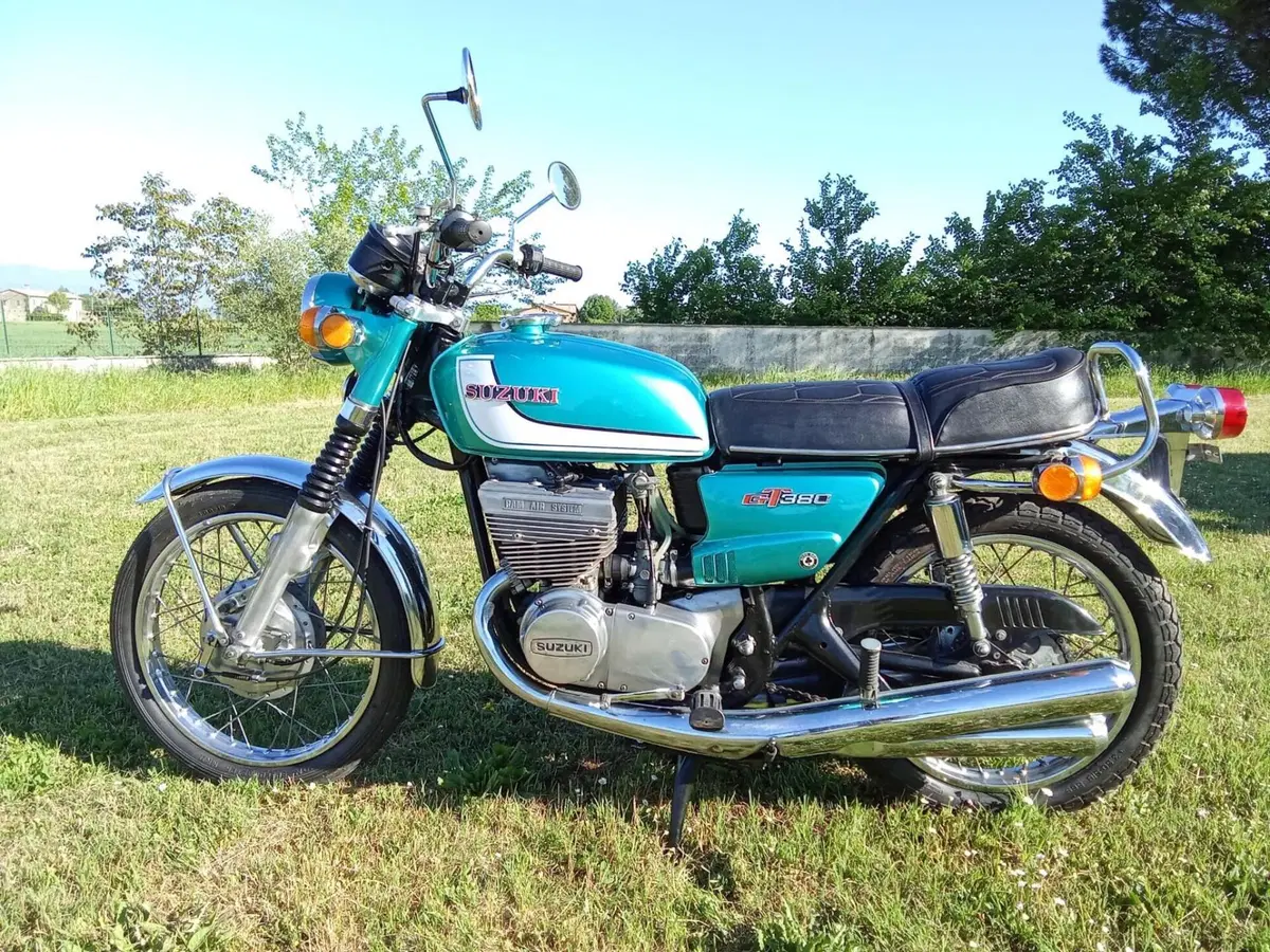 Suzuki GT 380