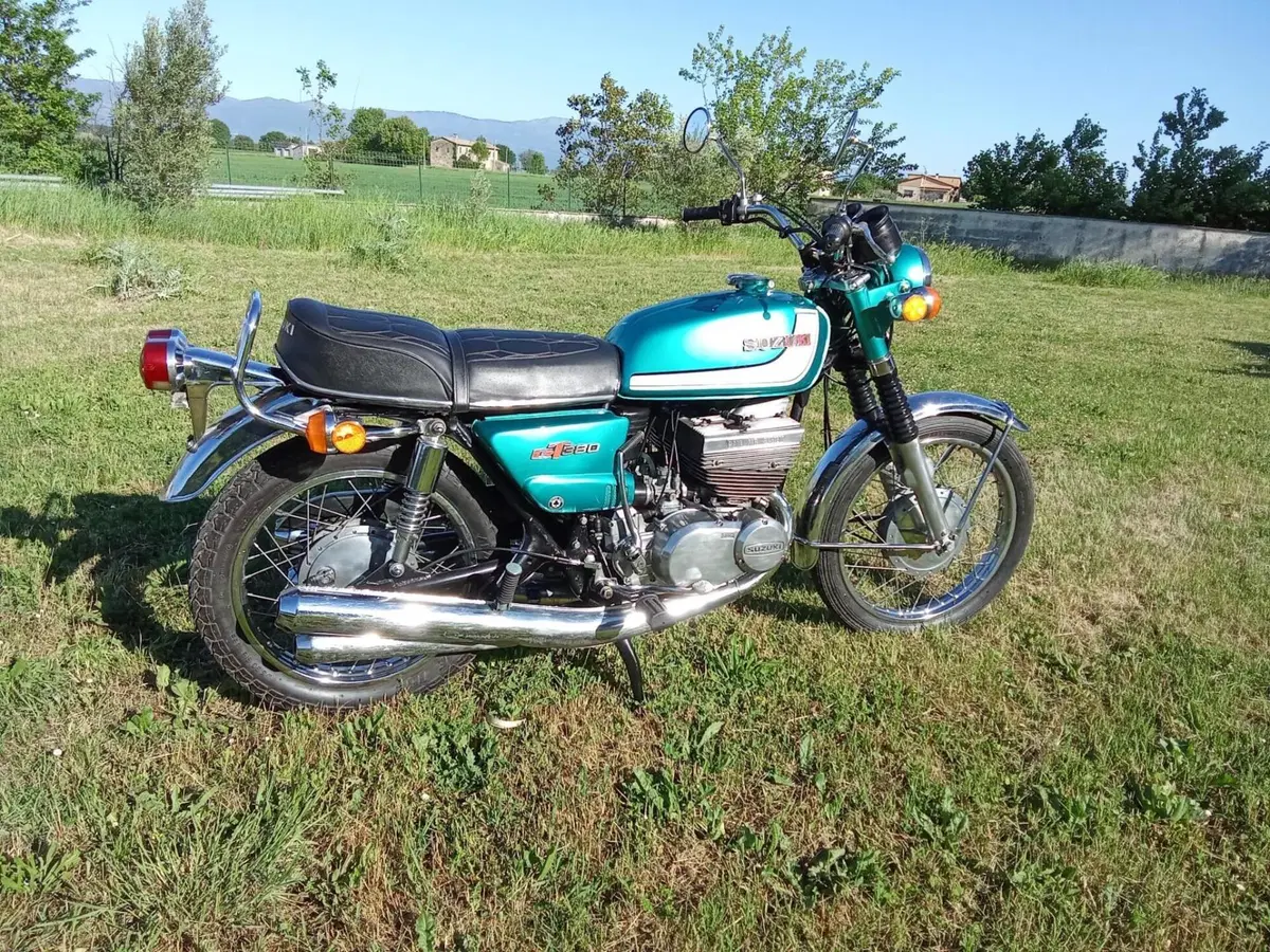 Suzuki GT 380 (2)