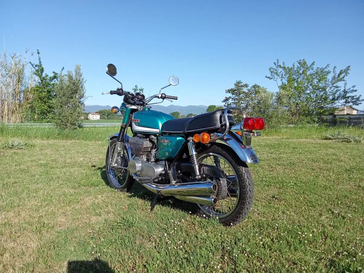 Suzuki GT 380 (3)