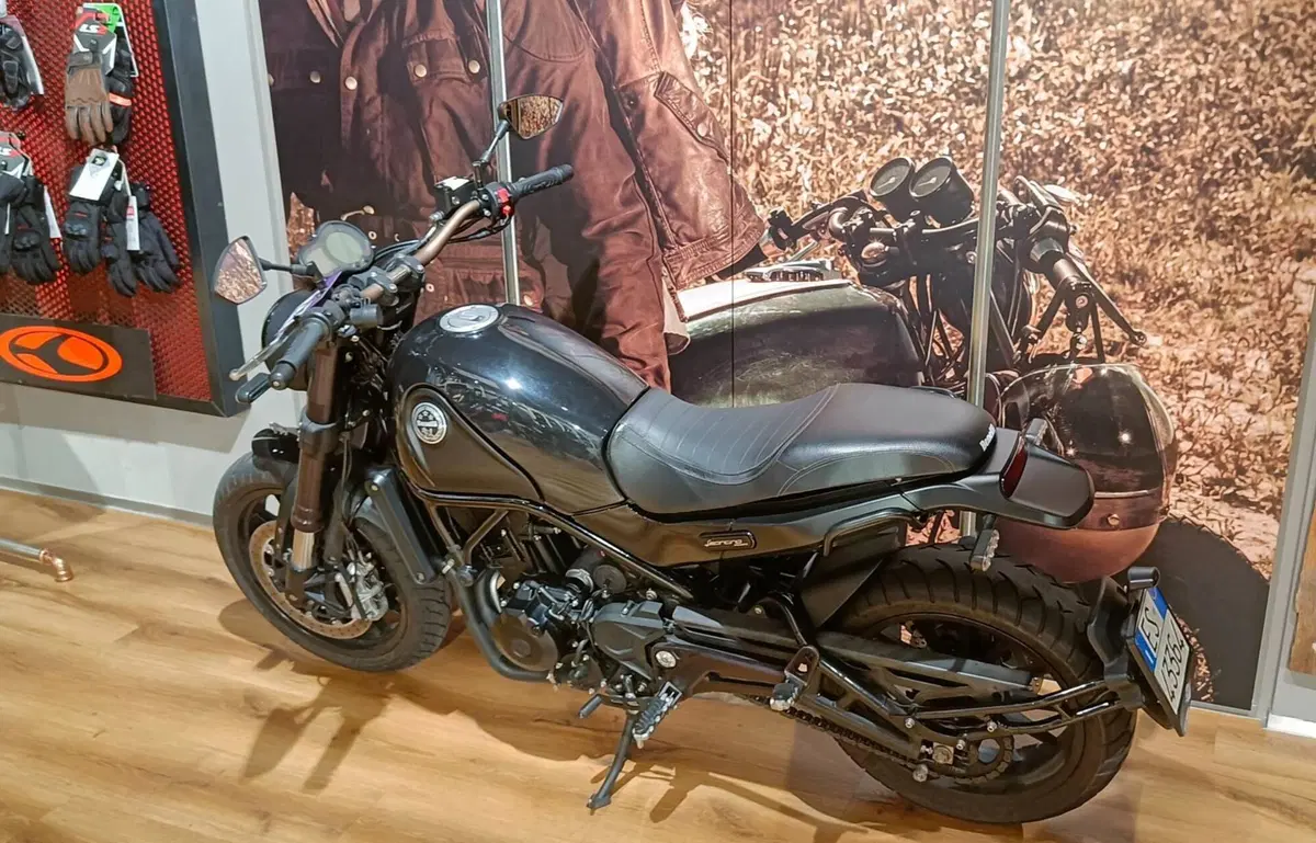 Benelli Leoncino 500 ABS (2017 - 20) (5)