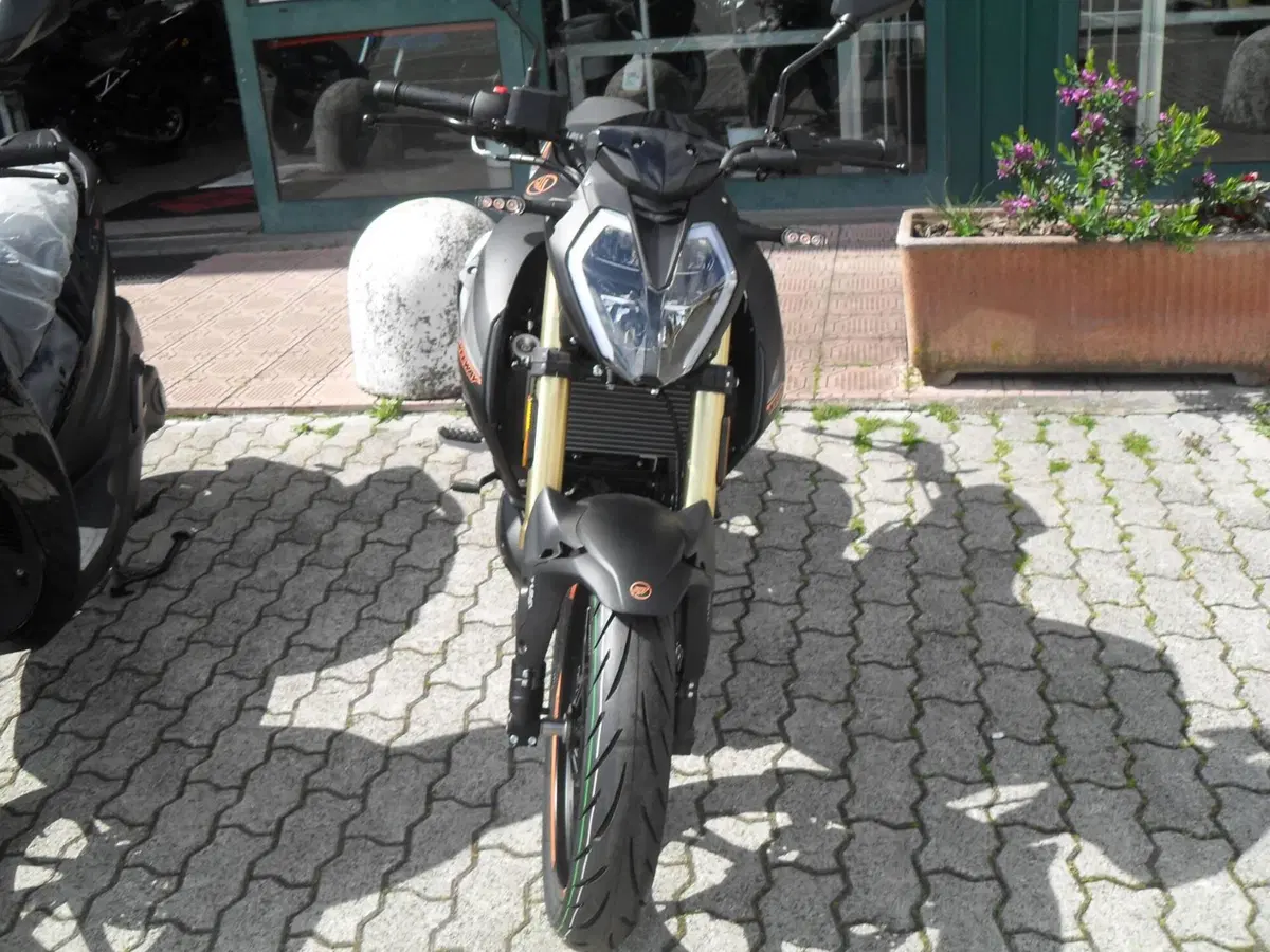 Keeway Motor RKF 125 (2025 - 26) (2)