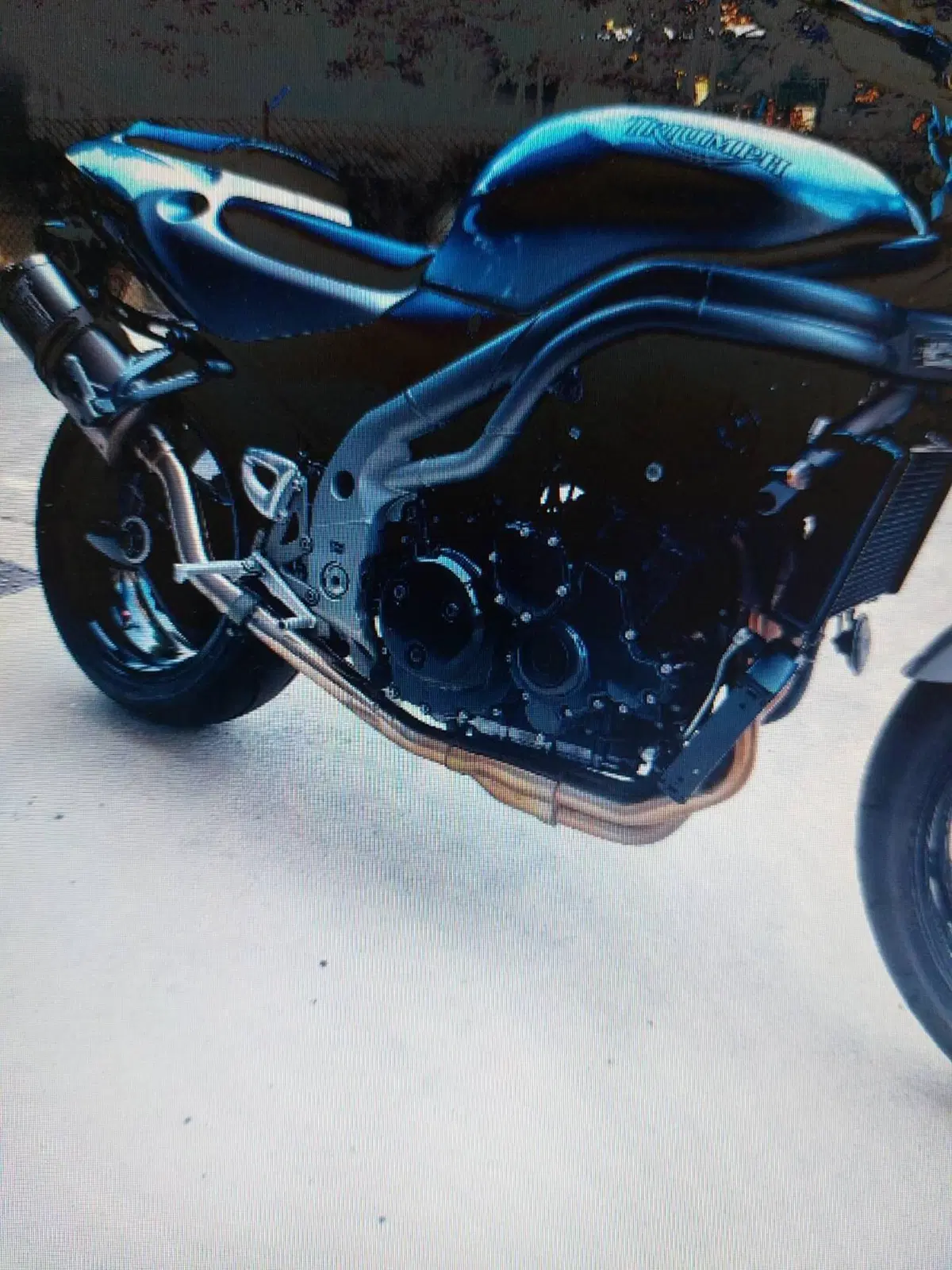 Triumph Speed Triple 955 (2002 - 04) (6)